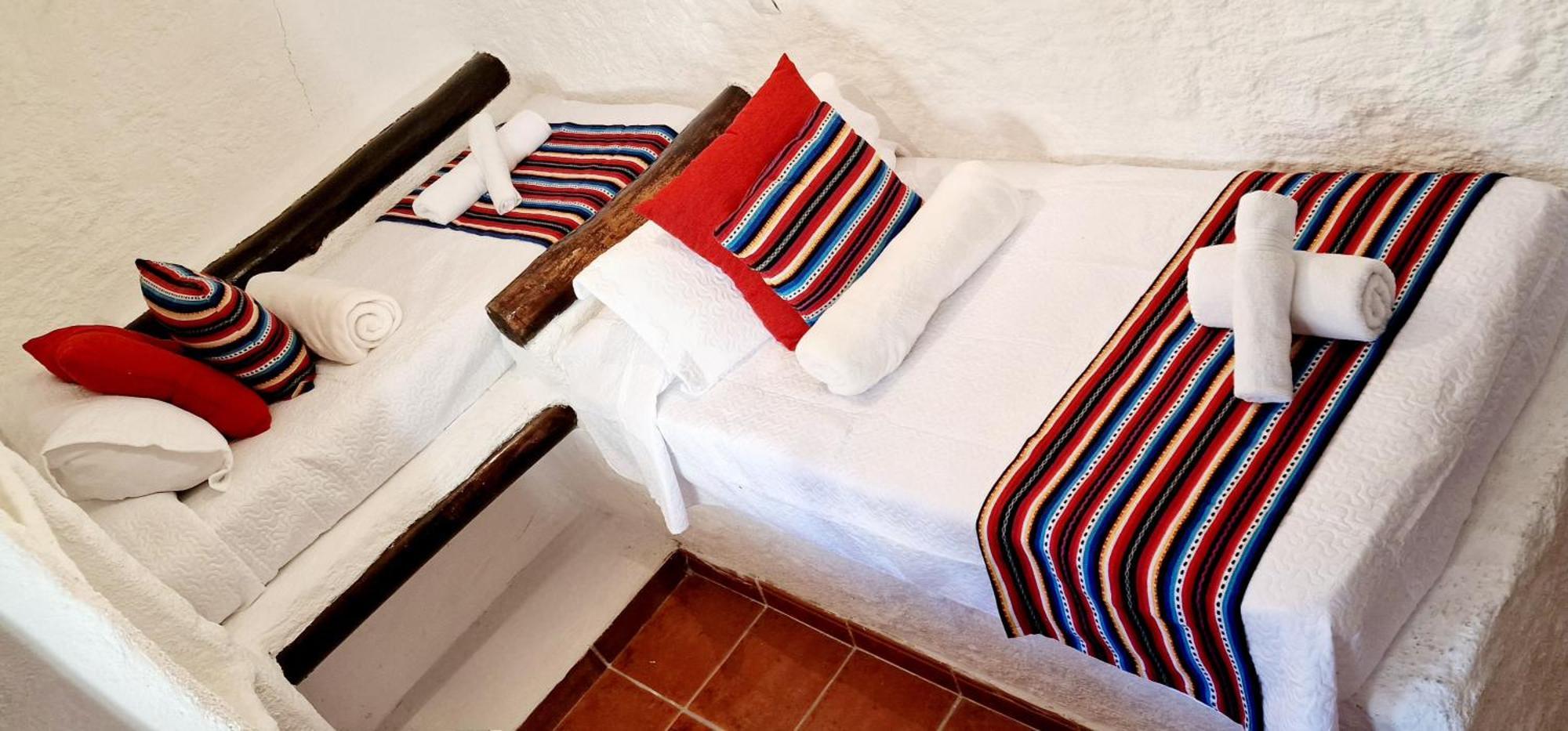 Casa Cueva Cascamorras "Capricho Andaluz" Baza Luaran gambar